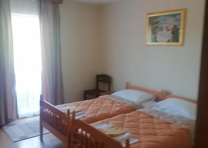 Alojamento de Acomodação e Pequeno-almoço Jelena